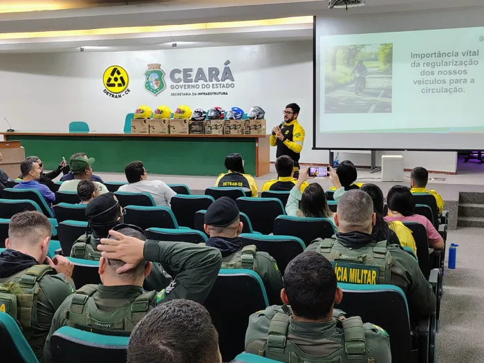 Detran-CE promove ciclo de palestras alusivo à Semana Nacional do Motociclista