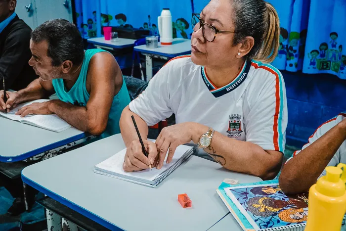 Matrículas da EJA estão abertas em Bertioga