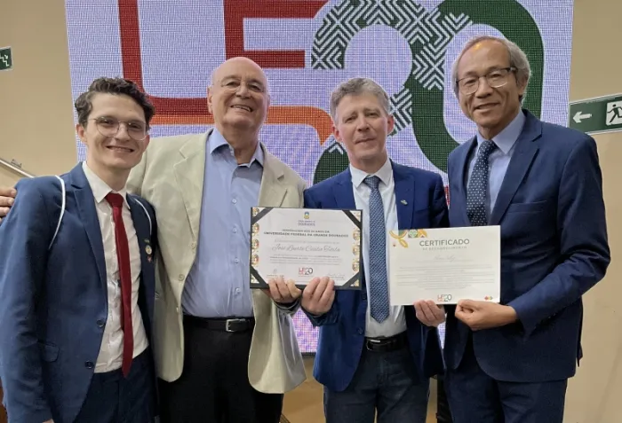 Elias Ishy é homenageado em comemoração aos 20 de anos da UFGD