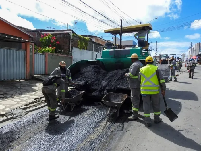 Seinfra reforça ações da Operação Tapa-Buraco e segue com outros serviços de manutenção