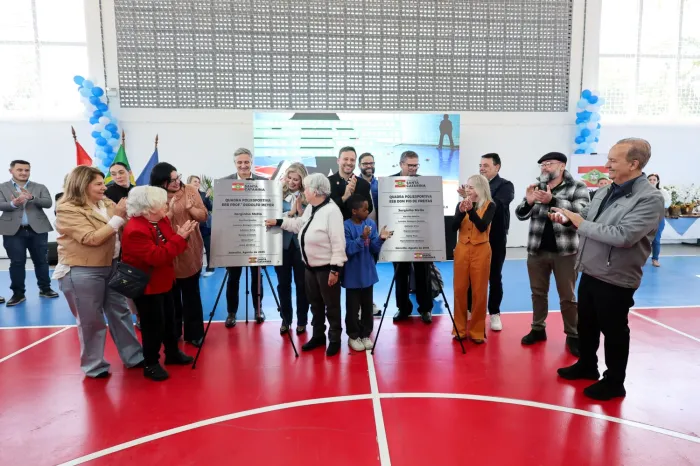 Governo de SC beneficia mais de dois mil estudantes com inaugurações de quadras poliesportivas em escolas estaduais de Joinville