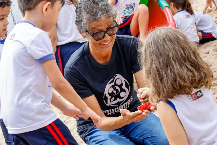 Inclusão transformadora: o impacto do programa Educador Social Voluntário na vida dos alunos da Rede Municipal de Ensino