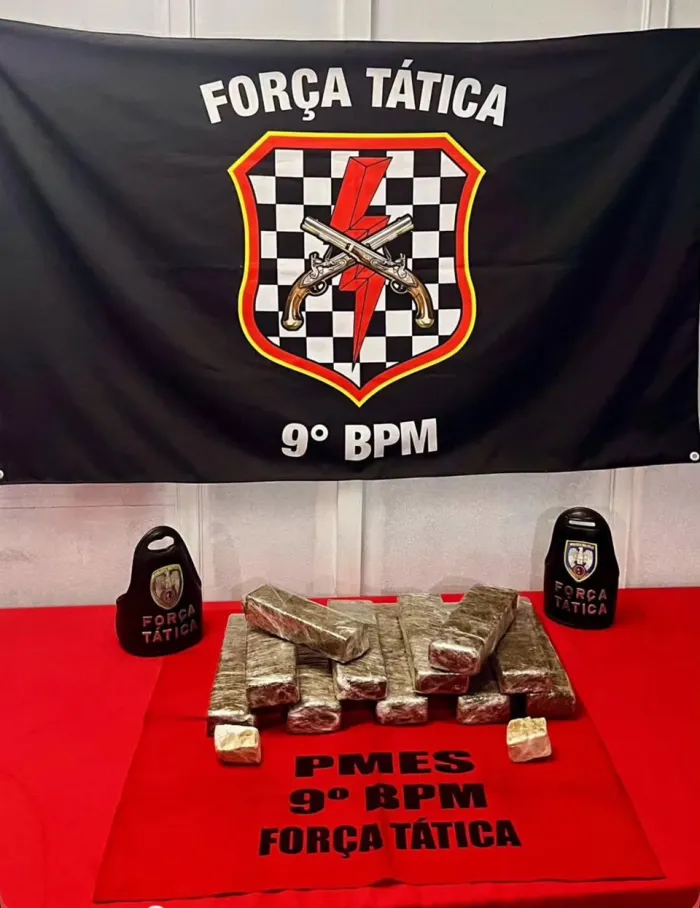 Mulher é presa pela PM com quase 9 kg de drogas em Cachoeiro