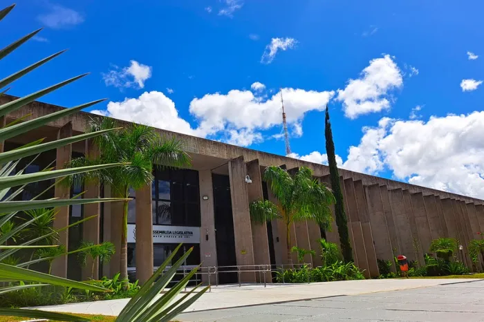 Agenda: Semana na ALEMS tem debate sobre o novo PNE e homenagem aos advogados