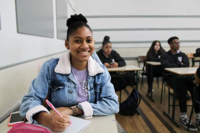 Escolas estaduais de Santa Catarina voltam às aulas com mais de 520 mil estudantes nesta segunda-feira