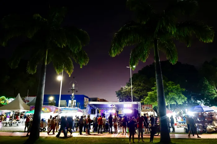 Show ‘Musicantoria’ leva cultura popular para a Festa das Neves e agrada o público