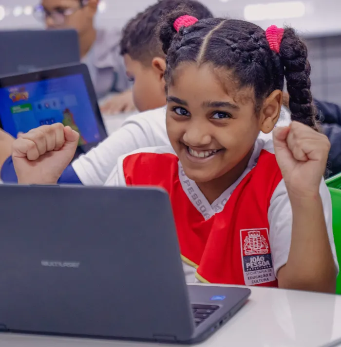 Ensino fundamental: tecnologia, inclusão e formação cidadã para desenvolver os jovens do futuro