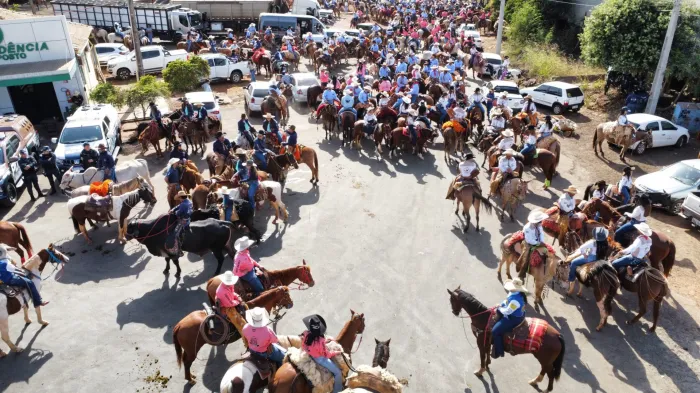 POLÍCIA MILITAR, POR MEIO DA 2ª CIA DO 13º BPM, GARANTE A SEGURANÇA DURANTE A FESTA DE EXPOSIÇÃO E CAVALGADA EM CASSILÂNDIA