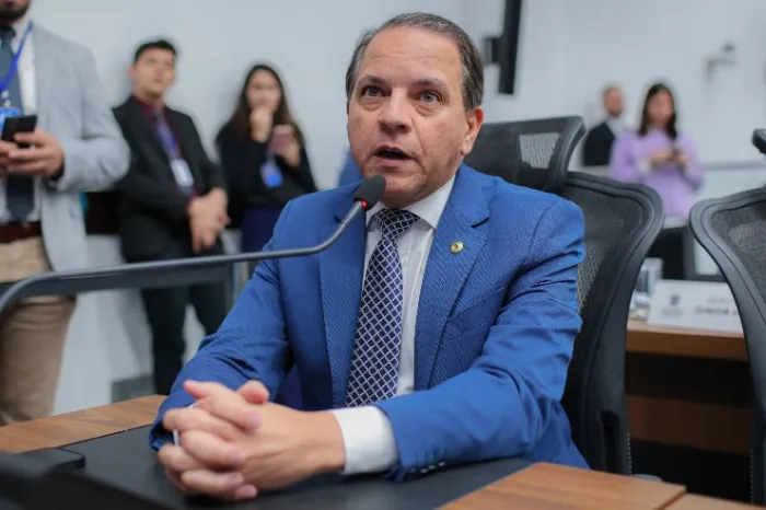 PL de Coronel David proíbe cobrança de taxas de consignados de servidores públicos em MS