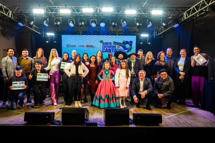Curitibanos dá sequência às etapas regionais do Santa Catarina Canta na Serra e seleciona cantores para a semifinal