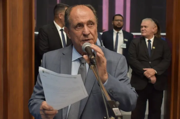 Zé Teixeira solicita obras e projetos para Dourados, Amambai e Caarapó