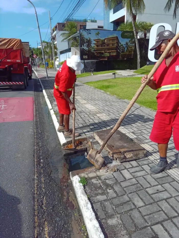Prefeitura executa serviços de manutenção em 40 bairros de João Pessoa nesta quarta-feira