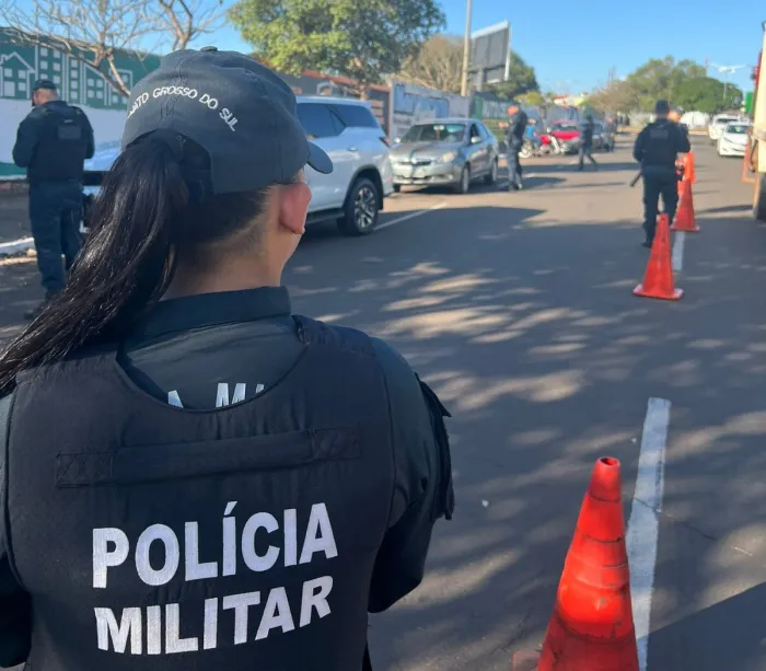 Polícia Militar intensifica fiscalização de trânsito com operação blitz em Coxim