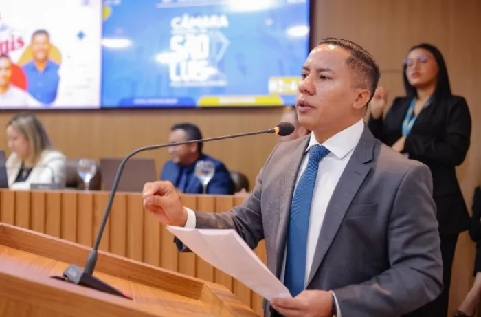 Raimundo Penha apresenta três projetos de lei durante recesso