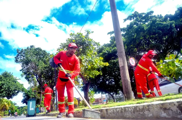 Emlur reforça limpeza e conservação em diversos bairros de João Pessoa