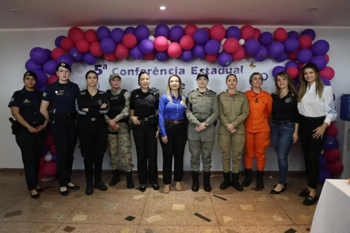 Parte das ações previstas na Operação Shamar 2025, 5ª Conferência Estadual de Políticas para Mulheres reuniu comandantes das forças policiais para discutir aperfeiçoamento de políticas públicas (Foto: SSP-GO)