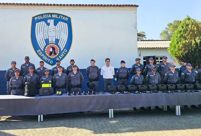 PMES realiza entrega de armamentos e equipamentos a alunos do Curso de Formação de Soldados