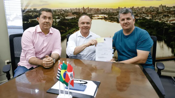Prefeito envia à Câmara projeto que acaba com desconto em benefício