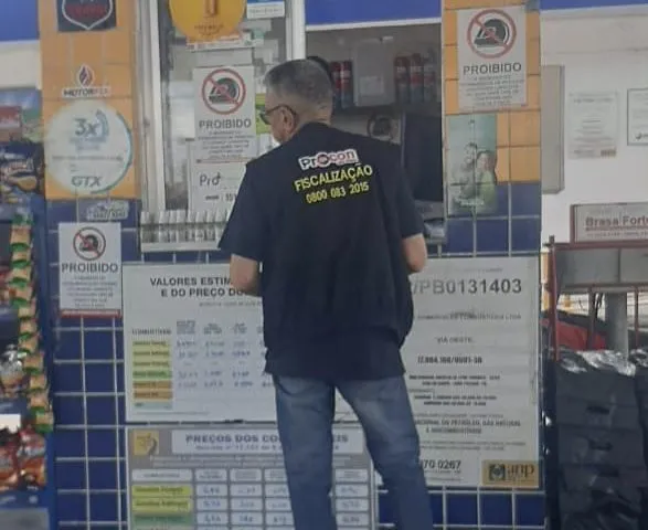 Procon-JP fiscaliza postos de combustíveis por aumento de R$ 0,40 no preço da gasolina no final de semana