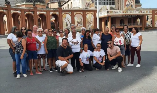 Prefeitura de São Sebastião realiza passeio com idosos para Campos de Jordão pelo Projeto Pé na Estrada