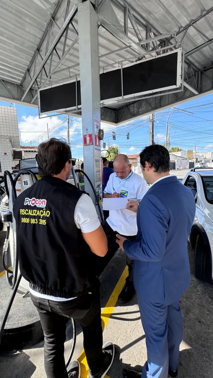 Procon-JP autua 29 postos de combustíveis por aumento indevido no preço da gasolina