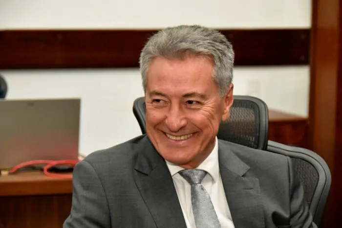 É Lei: Sancionado cancelamento virtual de produtos ou serviços, de Hashioka