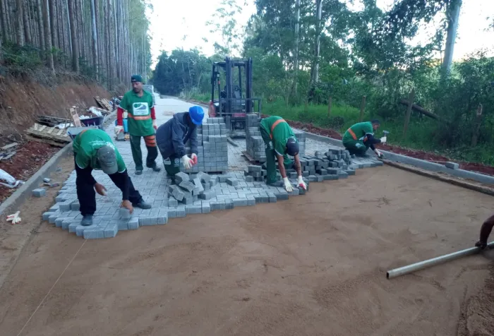 Obras de pavimentação impulsionam agroturismo na Rota dos Lagos em Venda Nova do Imigrante