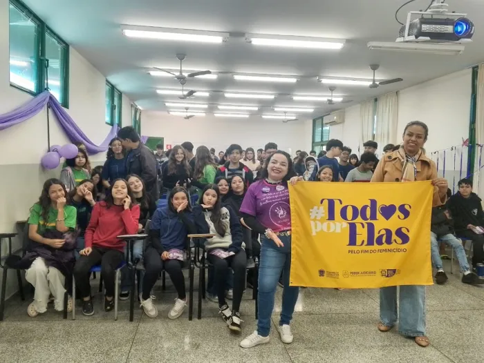 Rede de Enfrentamento à Violência contra a Mulher promove blitzes educativas