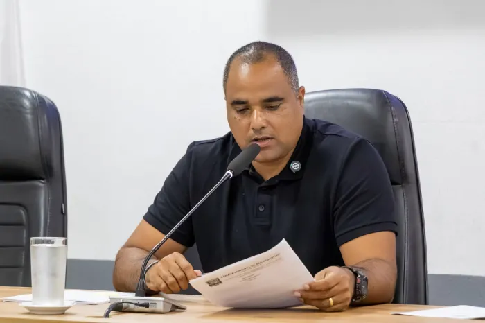 Presidente Edgar Celestino cobra instalação de iluminação pública na Rua das Flores, em Toque-Toque Pequeno