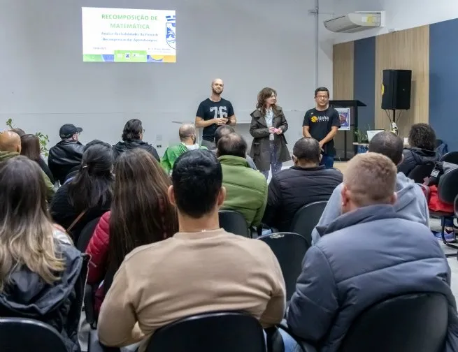 Professores de Matemática participam de formação voltada à recomposição de aprendizagem