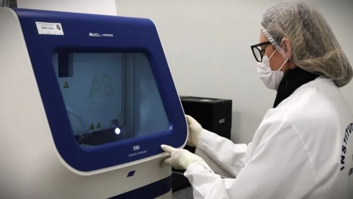 Peritos do Departamento de Perícias Laboratoriais conseguiram a identificação partir de dados do Banco de Perfis Genéticos -Foto: Sofia Villela/Ascom IGP-RS