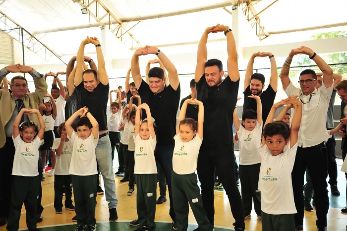 Creche-Escola Sementinha realiza atividades em homenagem ao Dia dos Pais