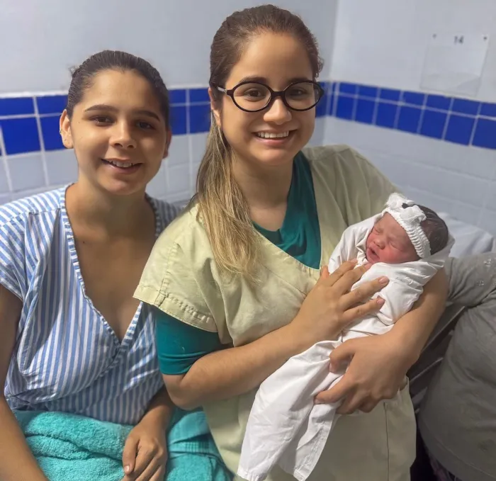 Equipe do ICV realiza parto dentro de carro em dia de forte chuva em João Pessoa