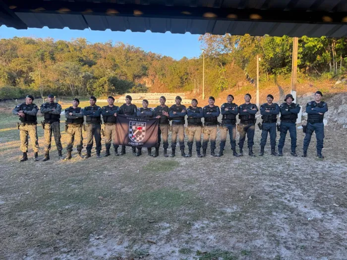 Polícia Militar de Coxim realiza treinamento com fuzil T4 Taurus calibre 5.56