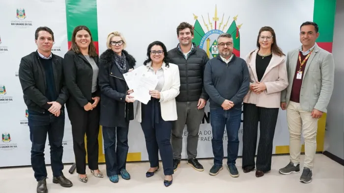 Governo entrega seis licenças ambientais à Corsan para ampliação de sistemas de esgotamento sanitário no Estado