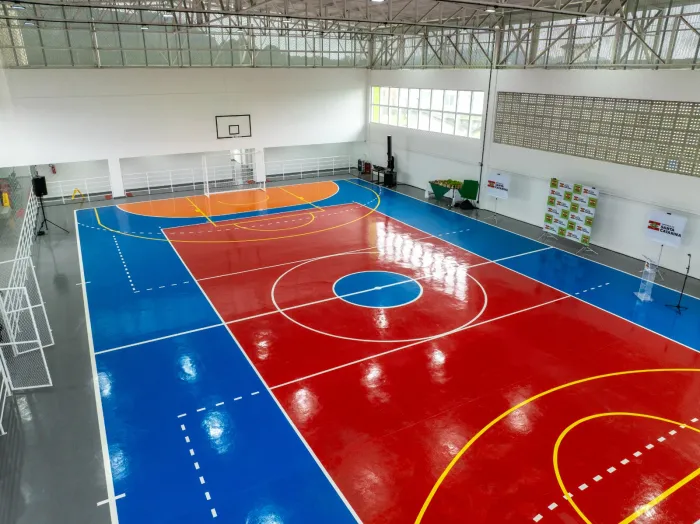 Governo de Santa Catarina investe no esporte e entregará mais de 100 ginásios até 2026