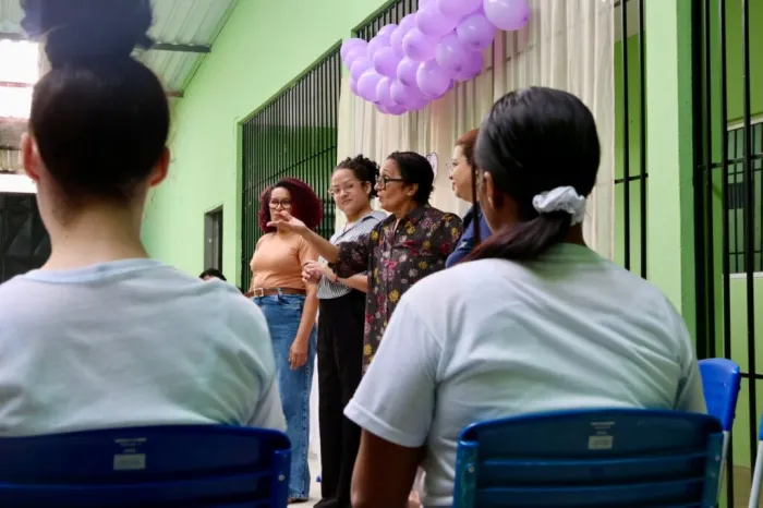 Internas da Penitenciária Feminina de Teresina participam de palestra sobre combate à violência contra a mulher