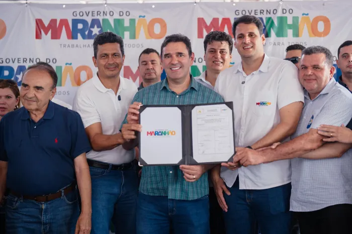 - O secretário Orleans Brandão assinou ordens de serviço para o início de obras que irão favorecer o desenvolvimento das duas importantes cidades (Foto: Divulgação)