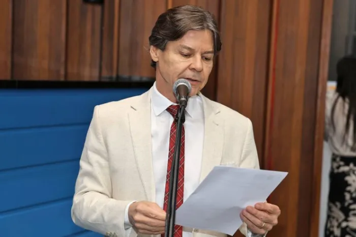 Paulo Duarte solicita à Energisa medidas de reparo em rede elétrica de assentamentos