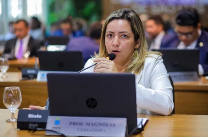 Vereadora Prof. Magnólia propõe inclusão obrigatória do Programa Cidadania Ativa nas escolas municipais