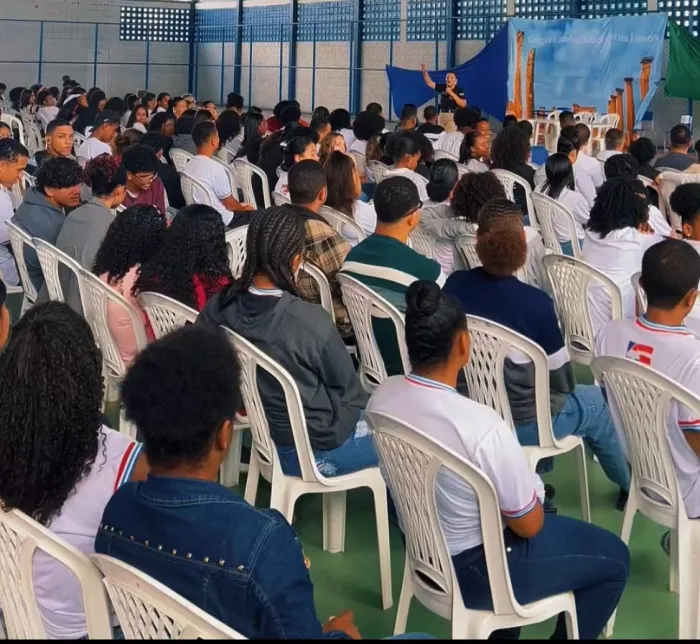 Polícia Civil aproxima jovens do tema violência doméstica durante campanha Agosto Lilás