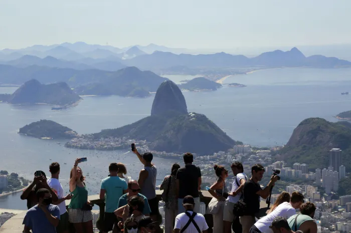Rio recebeu 12,5 milhões de visitantes em 2025, que movimentaram R$ 27,2 bilhões na economia