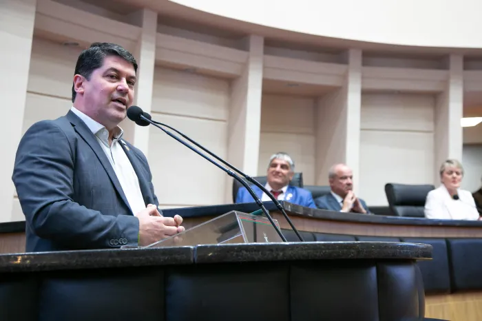 Secretaria do Meio Ambiente e Economia Verde de SC é homenageada em Sessão Solene na Alesc