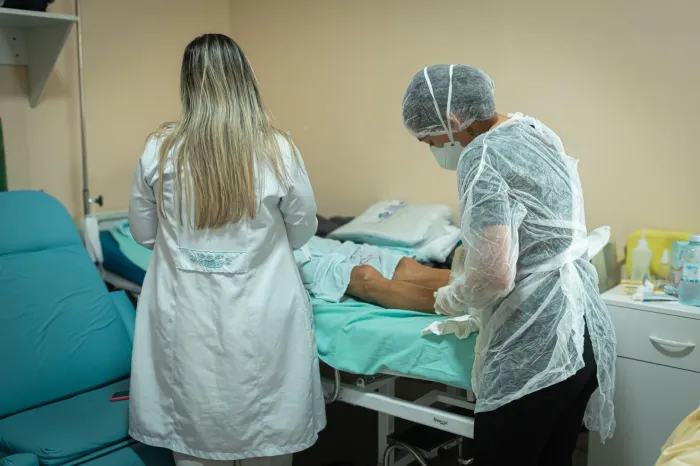 Hospital Edson Ramalho reforça cuidados com a pele por meio de assessoria especializada