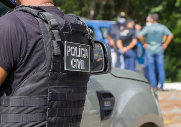 Homem é preso por tentativa de feminicídio contra ex-companheira em Tanque Novo