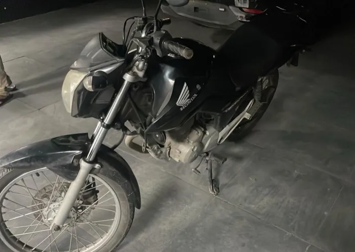 Motocicleta é recuperada em Feira de Santana no mesmo dia do roubo