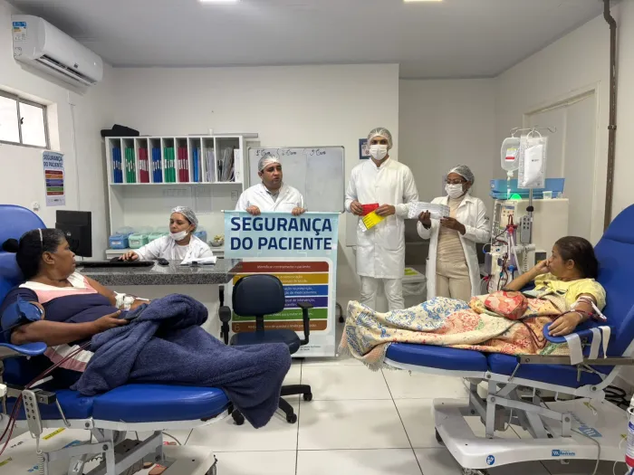 Governo promove ações de segurança do paciente no Centro de Hemodiálise de Presidente Dutra