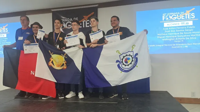 Estudantes da ECIT Dom Marcelo Carvalheira garantem medalhas de ouro, prata e bronze na Jornada dos Foguetes