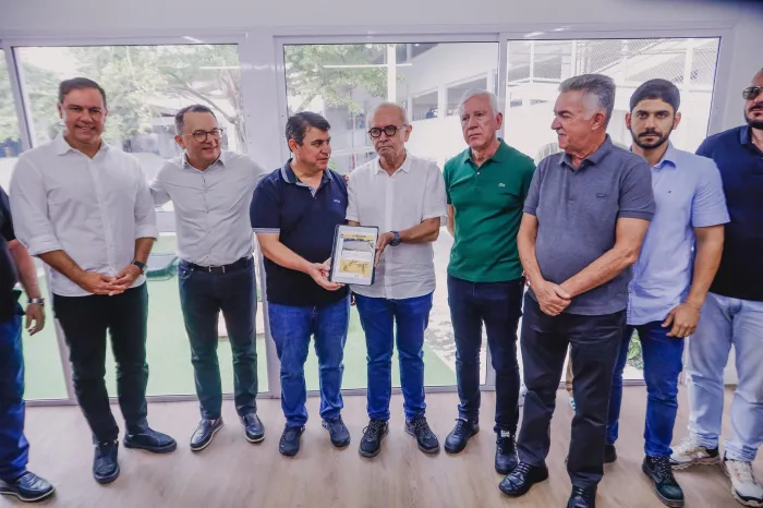 Cícero Lucena autoriza novas obras e deixa os bairros do Miramar, Valentina e Seixas 100% pavimentados