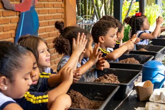 Alunos da EMEI Alegria das Crianças participam de vivência socioambiental do Projeto RegenerAção& Jornada Atequenfim